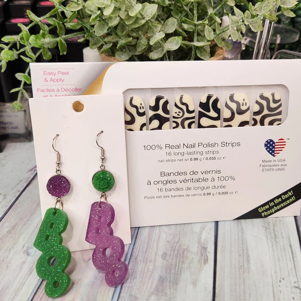Color Street Glow in the Dark Nails And Halloween Earrings - Black and White